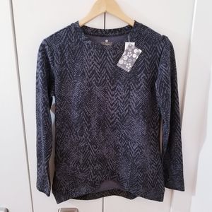 NWT Tuff Athletics Longsleeve Yoga Workout Top Crew Neck Lululemon Sister Brand